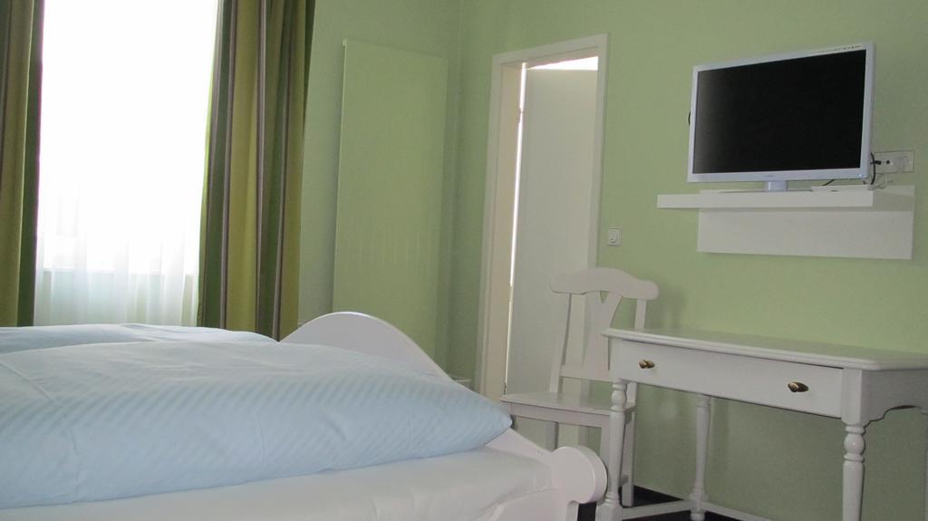 Hotel AlleeSchlößchen Bad Wildungen Zimmer foto